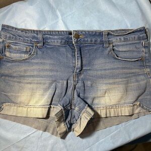 Celebrity Pink Light Blue Jean Shorts